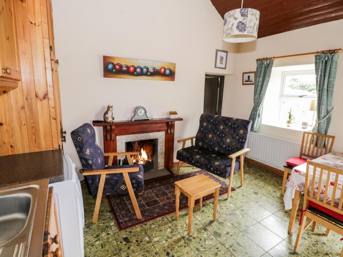 The White House Villa Roundstone Luaran gambar